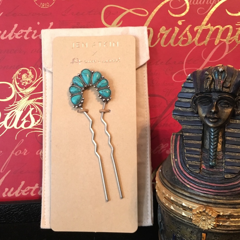 Turquoise Fan Tail Pin